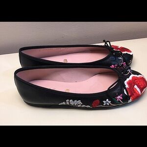 EUROPEAN FASHION: PRETTY BALLERINAS with floral sawed in pattern, NWT